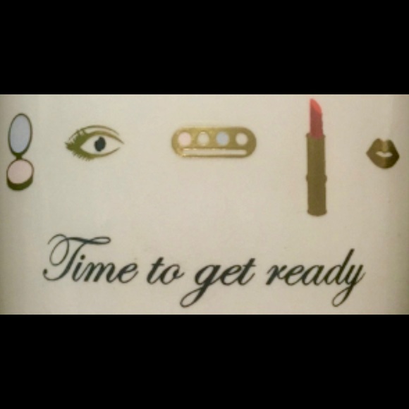 New Cynthia Rowley "Time to get ready" makeup mug - Picture 5 of 5